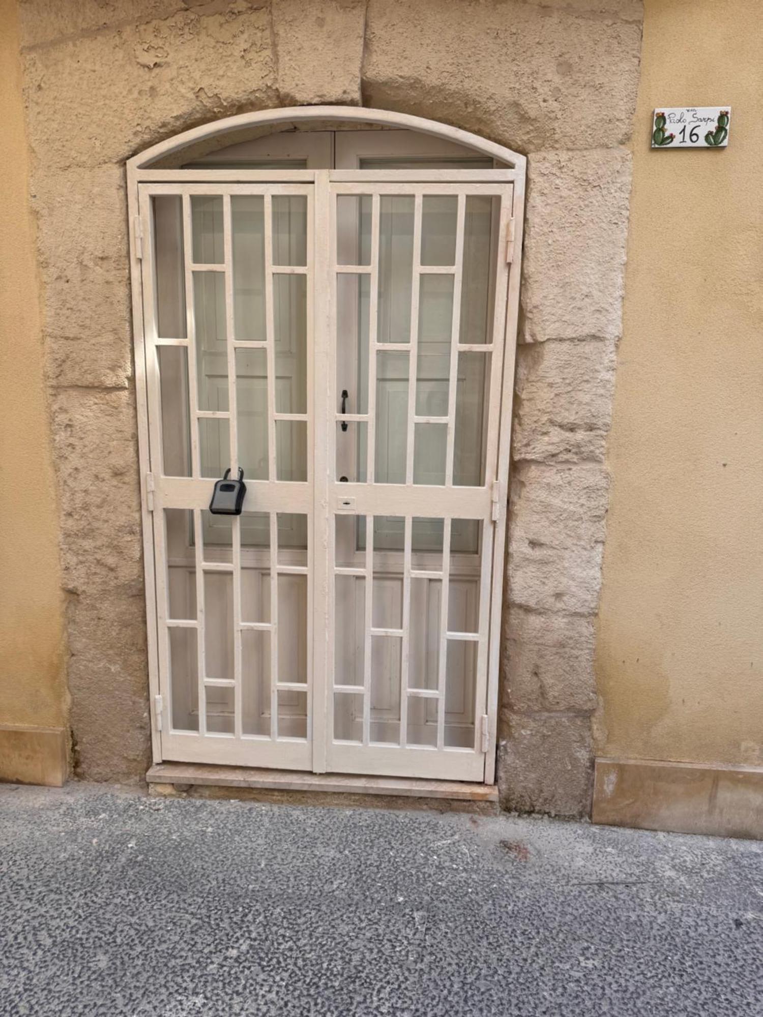 Ortigia Apartment Aretusa Syrakuzy Zewnętrze zdjęcie